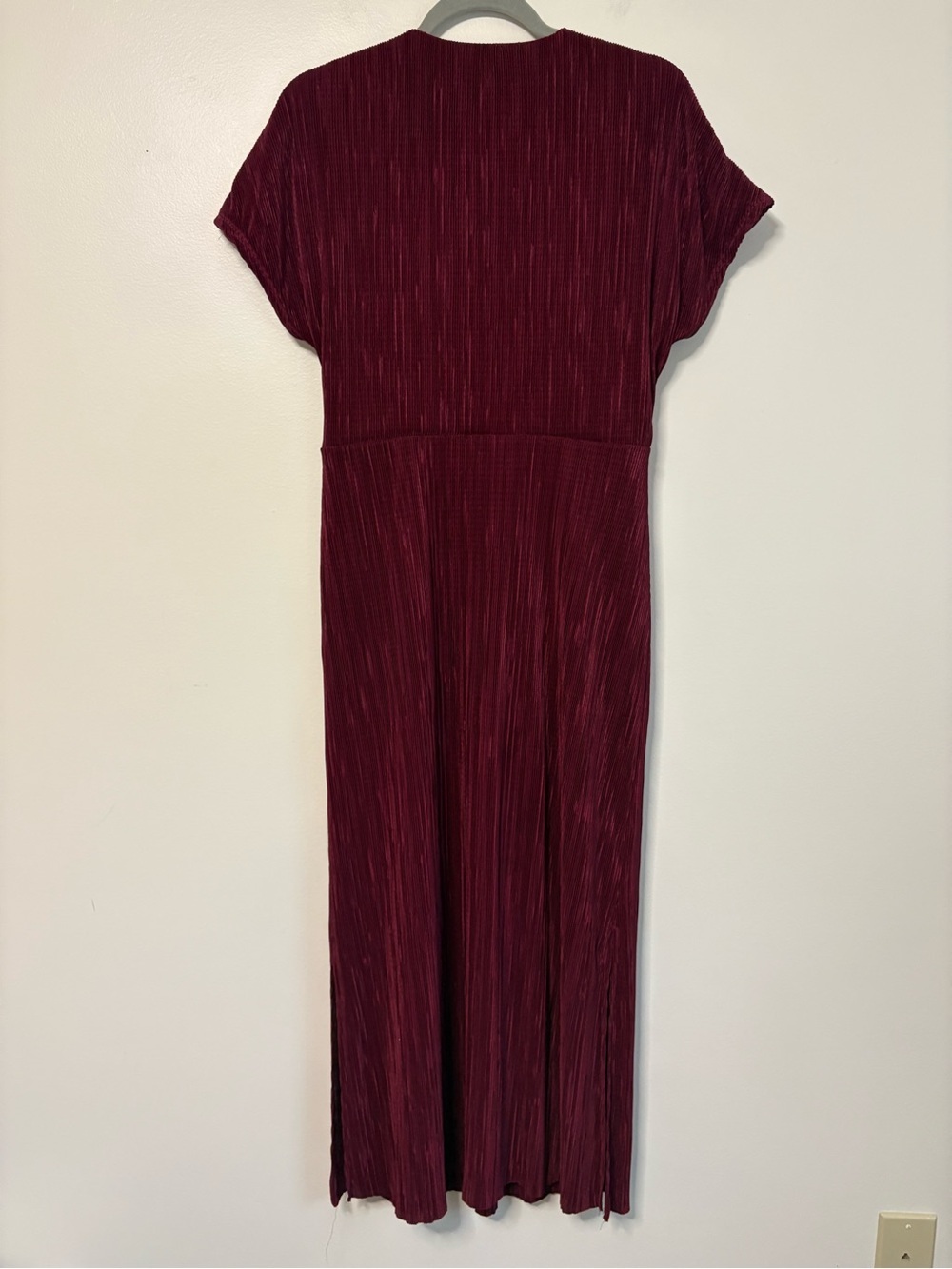 Anne Klein Burgundy Twist Front Plissé Pleated Midi Dress Women’s Sz M - Picture 6 of 13
